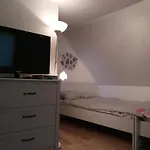 Pecsely Apartman *