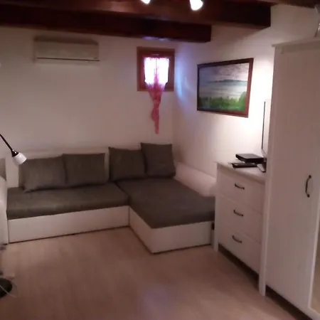 Pecsely Apartman Lägenhet Pécsely